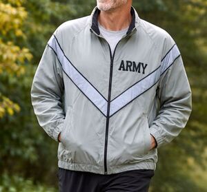 ARMY Jacket IPFU Training Size Medium Regular JWOD Skilcraft Nylon